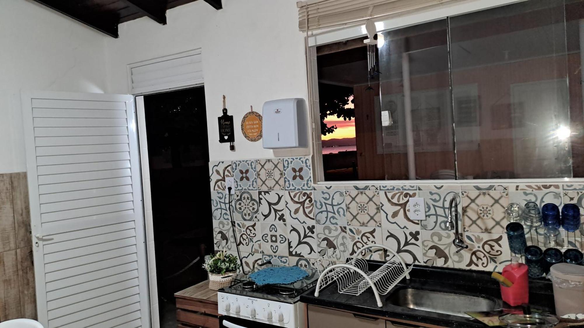 Casa De Praia Beira Do Mar, Pe Na Areia Florianópolis Exterior foto